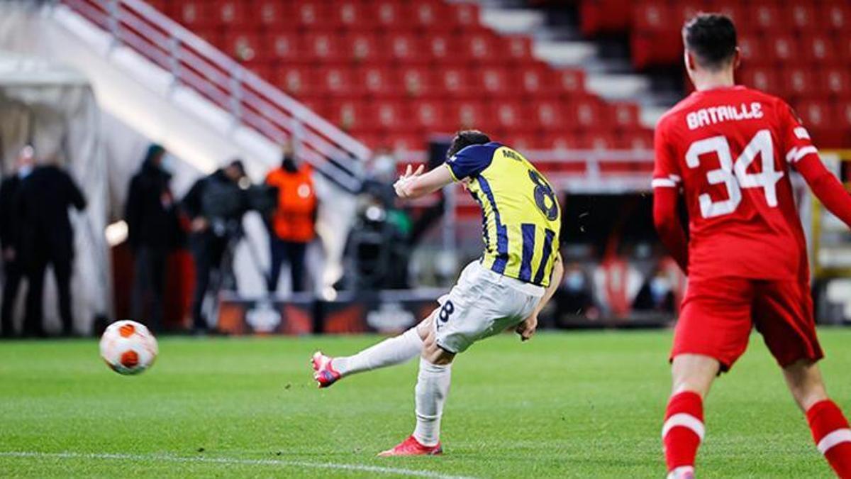 Fenerbahçe'nin yıldızına uzaklaştırma cezası! 'Sarkın yaklaştırmayın'