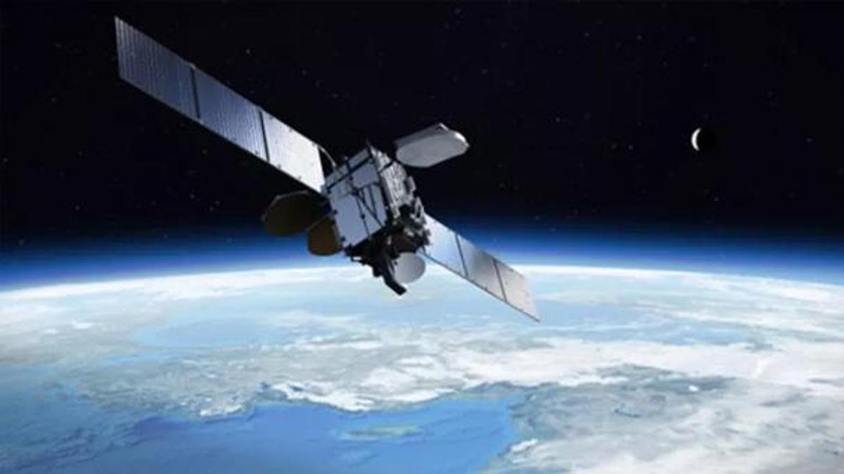 Türkiye'den flaş uzay hamlesi! Bakan resmen açıkladı, tarih belli oldu