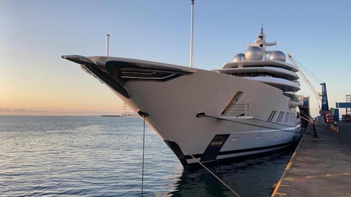 Rus oligarkın 300 milyon dolarlık yatına el konuldu!