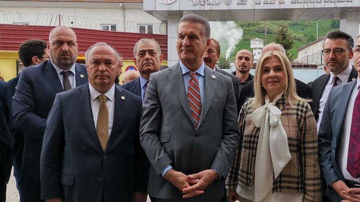 Sarıgül: Buradaki göçmenler AB ülkelerine eşit olarak dağıtılmalı