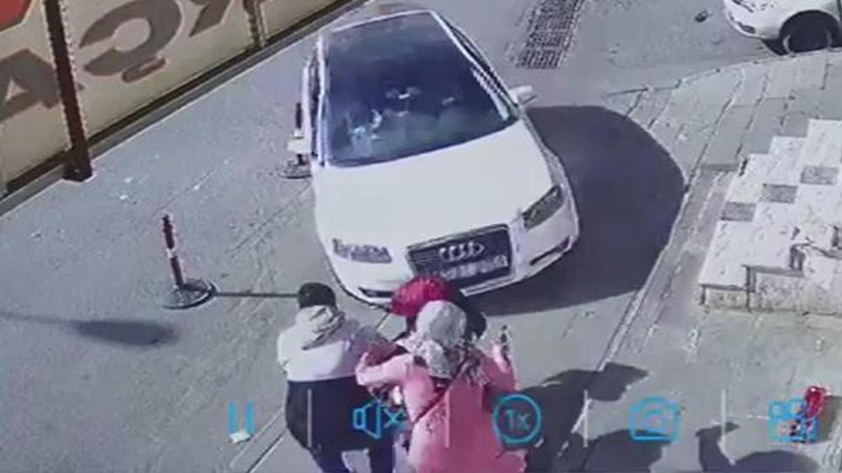 İstanbul'da akılalmaz olay! 4 kişilik aileyi böyle ezdi