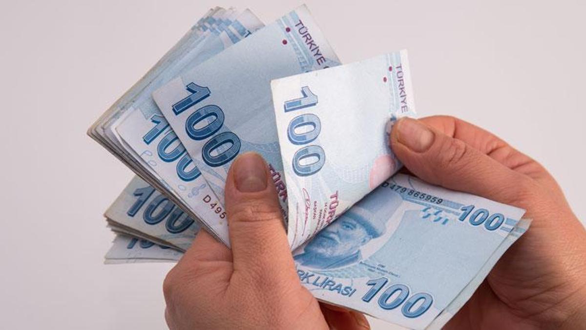 Emekli maaşının yarısı ödeniyor! Emekli maaşı ile ilgili flaş detay! 10 yıl şartı...