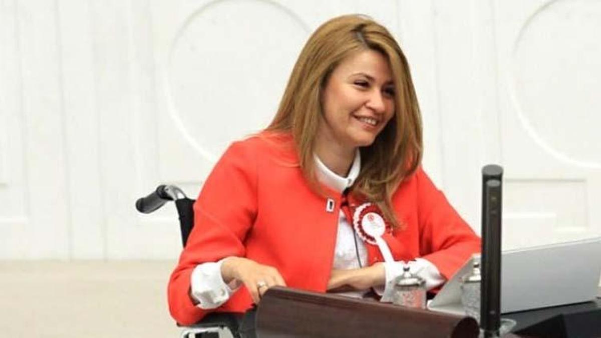 Bennur Karaburun kimdir, kaç yaşında, nereli? AK Parti 26’ncı dönem Bursa Milletvekili Bennur Karaburun!