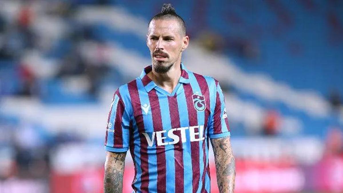 Hamsik kendisine gelen 2 dev teklifi açıkladı!