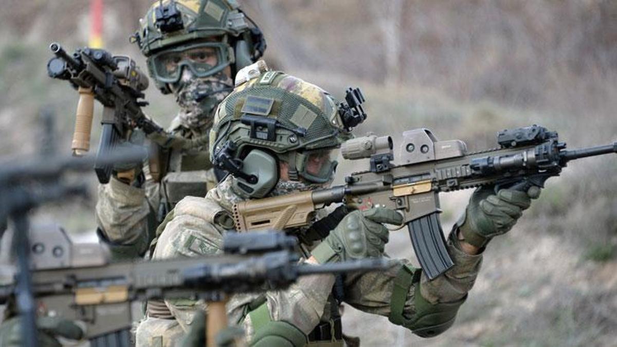 Türk komandolarından sıcak çatışma! 12 terörist öldürüldü