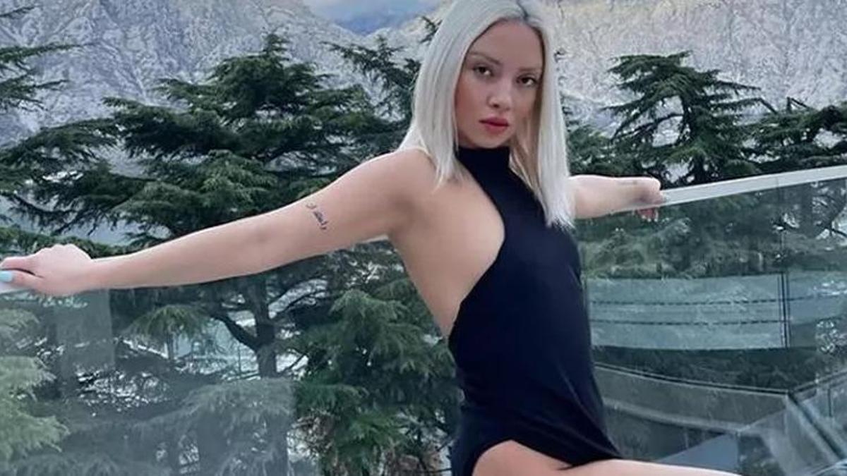 Ece Seçkin annesiyle pozunu paylaştı! 'İkizim'