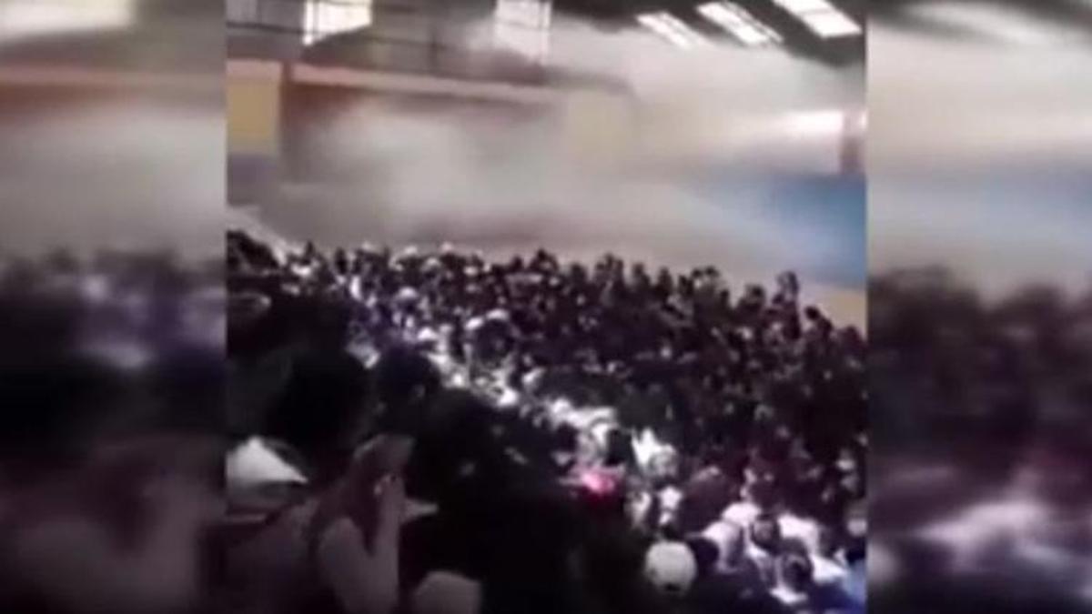 Üniversitede izdiham! Öğrenciler ezildi: 4 kişi hayatını kaybetti, 70 kişi yaralandı