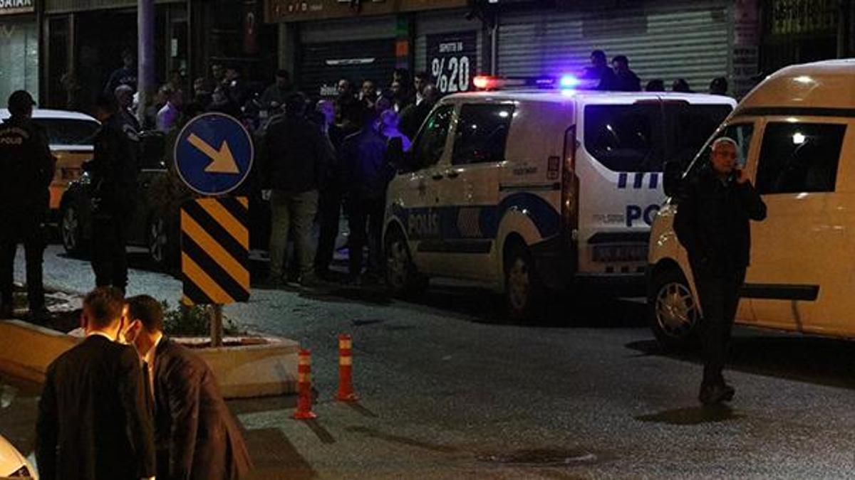 Pompalı tüfeği incelerken patronunu öldürdü