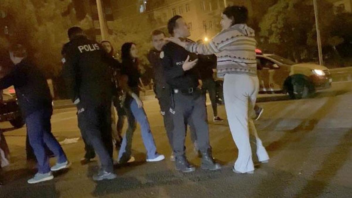 Önce erkekler sonra yakınları kadınlar kavga etti