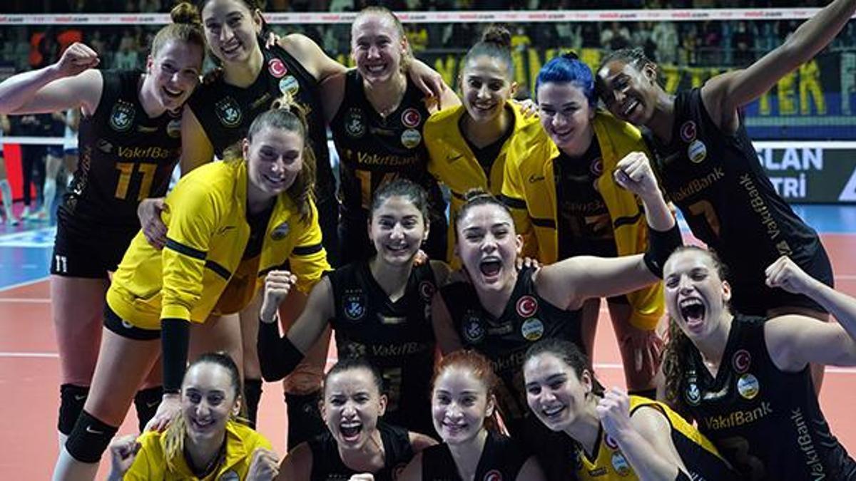 Misli.com Sultanlar Ligi'nde 2021-2022 şampiyonu VakıfBank oldu!