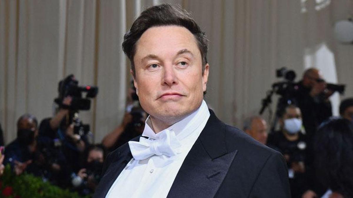 Elon Musk'a Twitter şoku! 44 milyar dolara satın alması geçici olarak askıya alındı