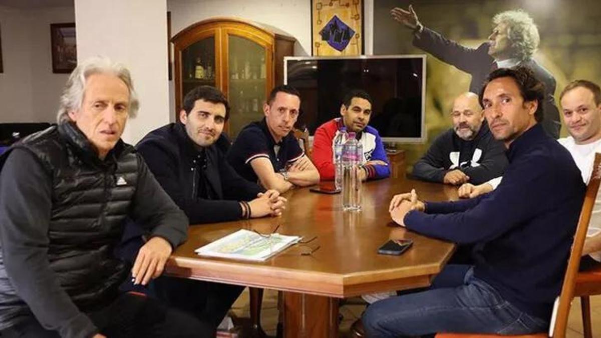 Jorge Jesus'tan 6 yardımcısına talimat! Yeni sezonda...