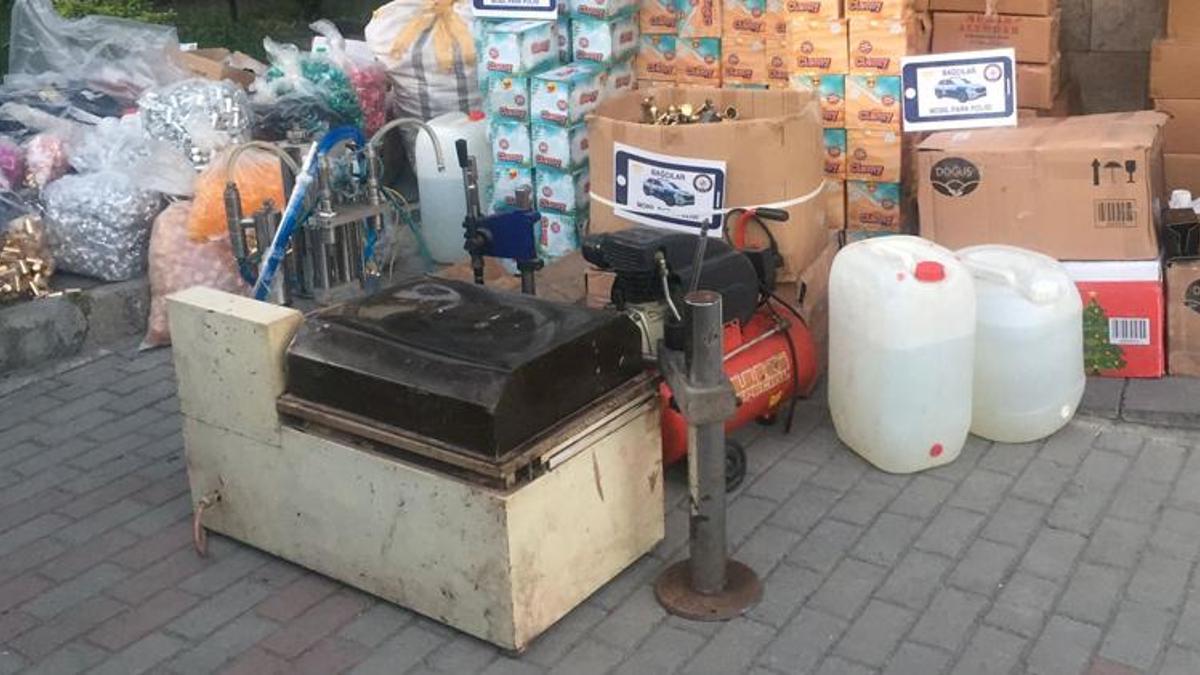Bağcılar'da sahte parfüm ve güneş kremi operasyonu
