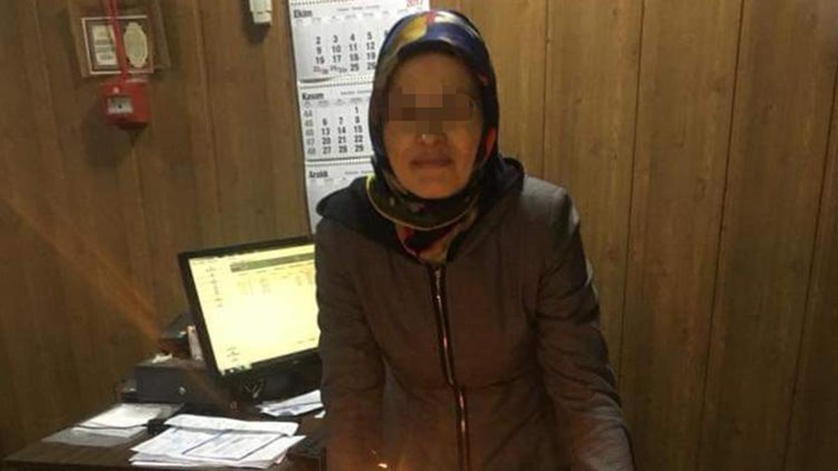 14 yaşındaki kız, annesini sırtından vurdu