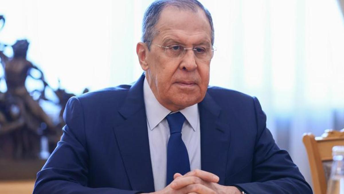 Lavrov: Ne kadar uzun menzilli silah gönderirseniz hattı topraklarımızdan o kadar uzağa iteriz