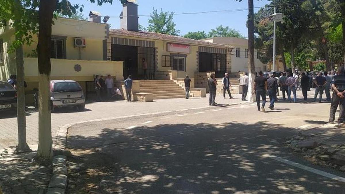 Akraba iki aile arasında silahlı kavga! Ölü ve yaralılar var