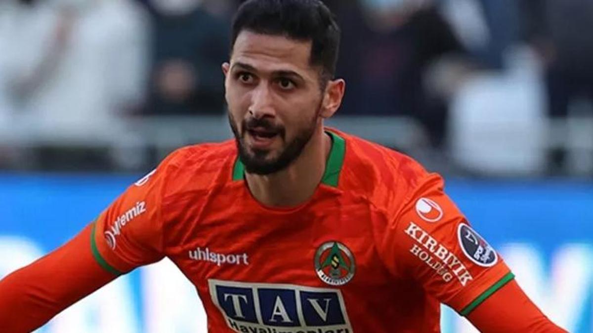 Alanyaspor 1 yıl daha dedi Galatasaray yanıtını iletti