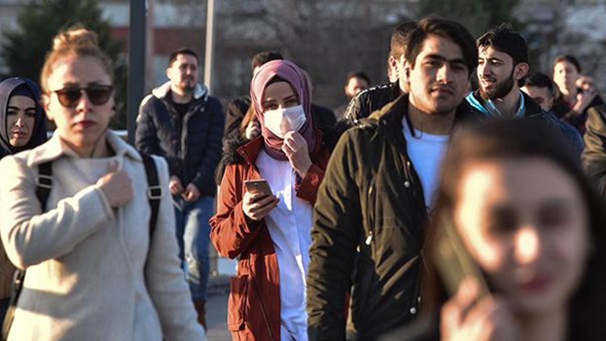 Maske yasaklarıyla ilgili son dakika kararı! Bakan Koca duyurdu: Toplu taşımada artık...