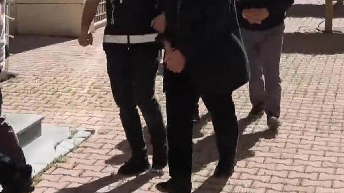 Balıkesir merkezli 10 ilde FETÖ operasyonu: 8 gözaltı