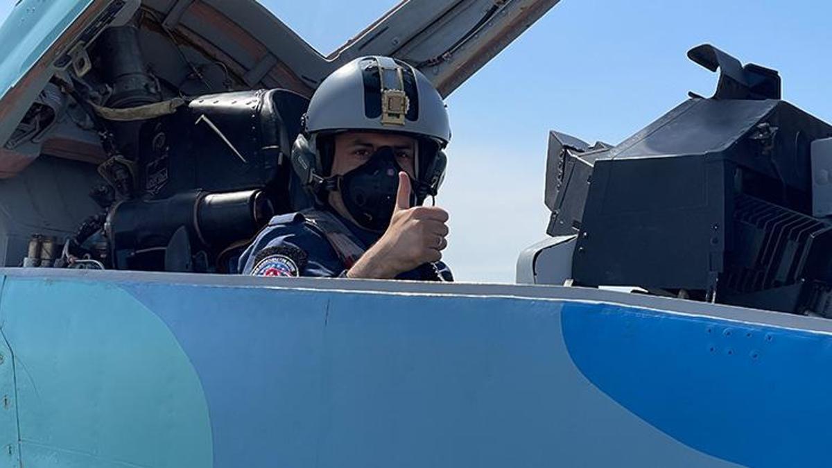 Selçuk Bayraktar, MİG-29 AKINCI ile uçtu