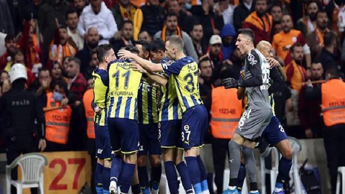 Fenerbahçe'de ayrılık! Resmen veda etti