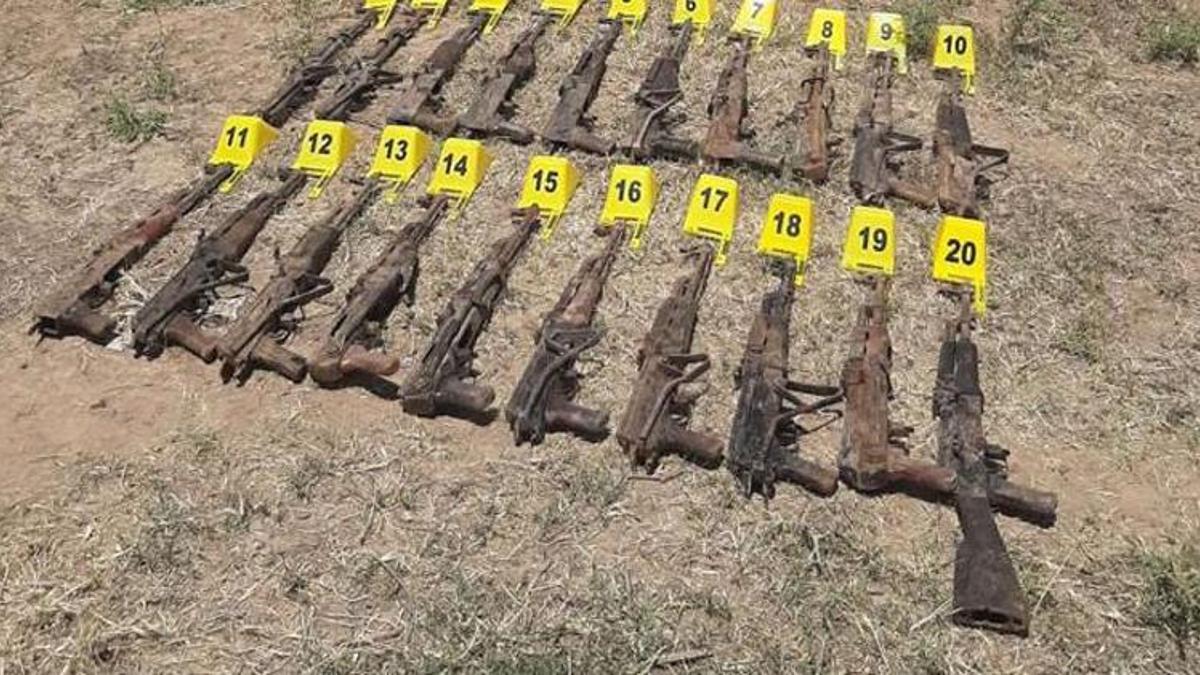 Şırnak'ta toprağa gömülü 21 tüfek ele geçirildi