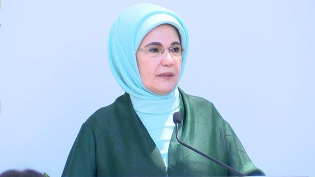 Emine Erdoğan: Büyük bir dönüşüme ihtiyacımız var