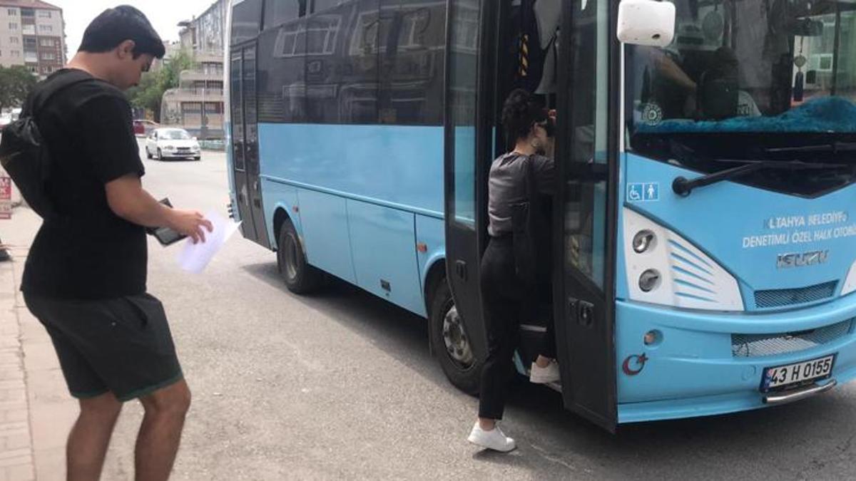 Kontak kapatan halk otobüsleri yeniden seferlere başladı
