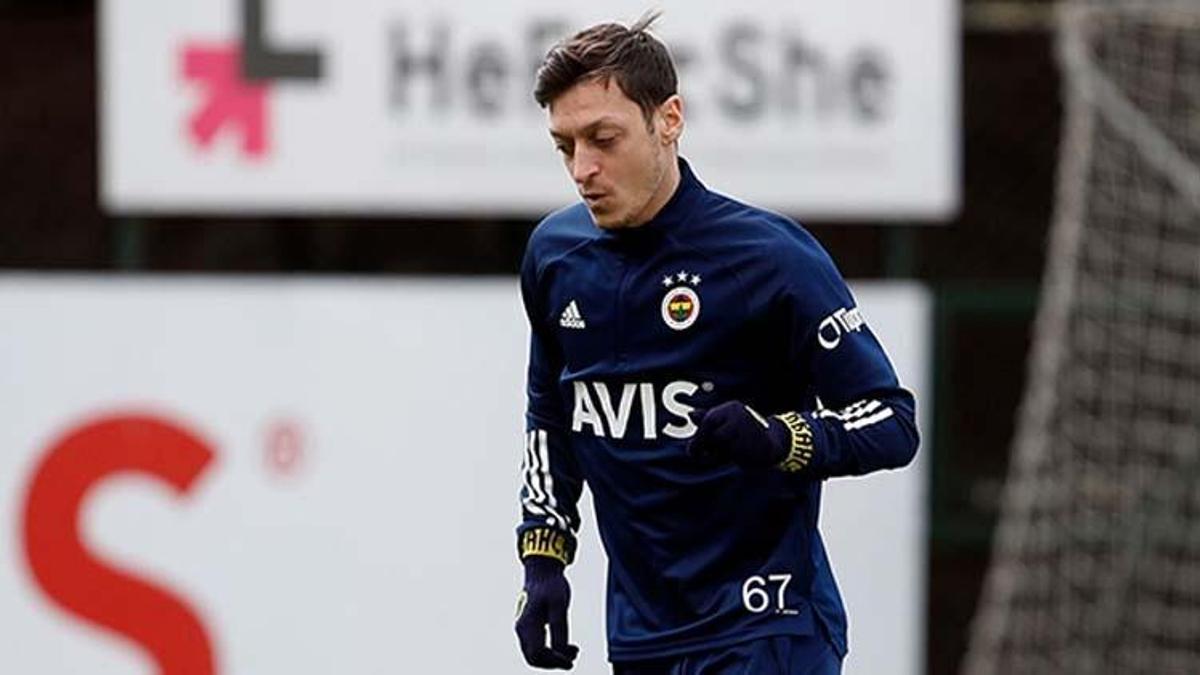Mesut Özil neden kadro dışı? Mesut Özil neden oynamıyor, neden kadroda yok?