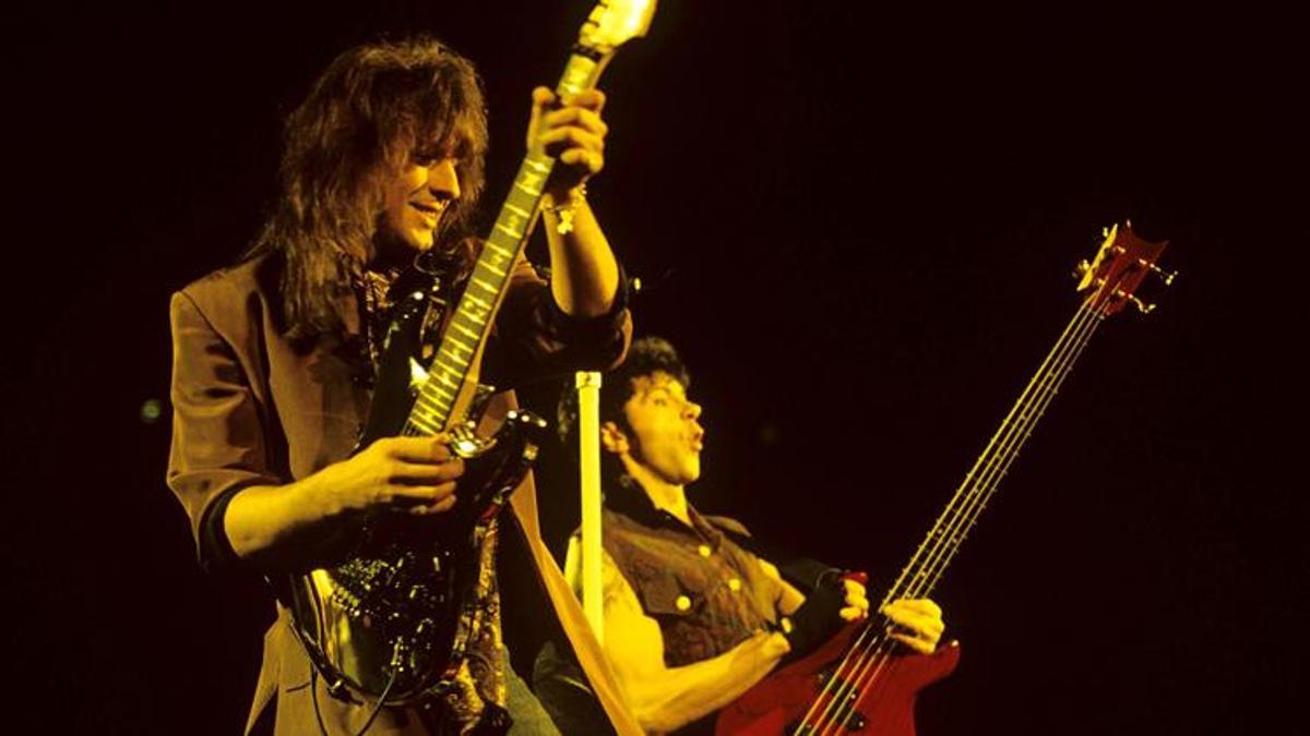 Bon Jovi grubunun kurucusu ve gitaristi Alec John Such hayatını kaybetti!