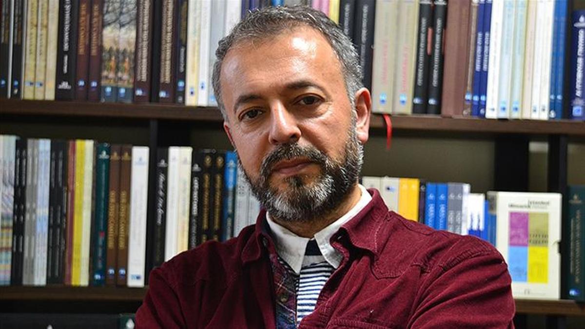 Mevlana İdris Zengin kimdir? Yazar ve şair Mevlana İdris Zengin’in biyografisi!