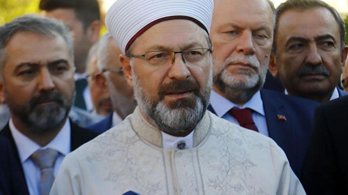 Diyanet İşleri Başkanı Erbaş 81 il müftüsüyle Özgürlükler Adası'nı ziyaret etti