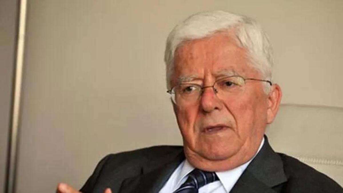 Eski Sanayi ve Teknoloji Bakanı Tarhan Erdem hayatını kaybetti