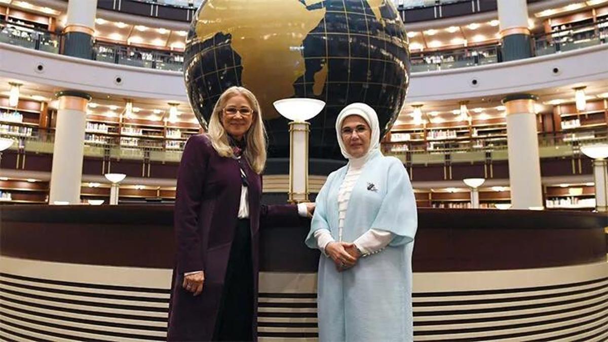Emine Erdoğan ve Venezuela Cumhurbaşkanı Maduro'nun eşi Cilia Flores Millet Kütüphanesi'ni ziyaret etti