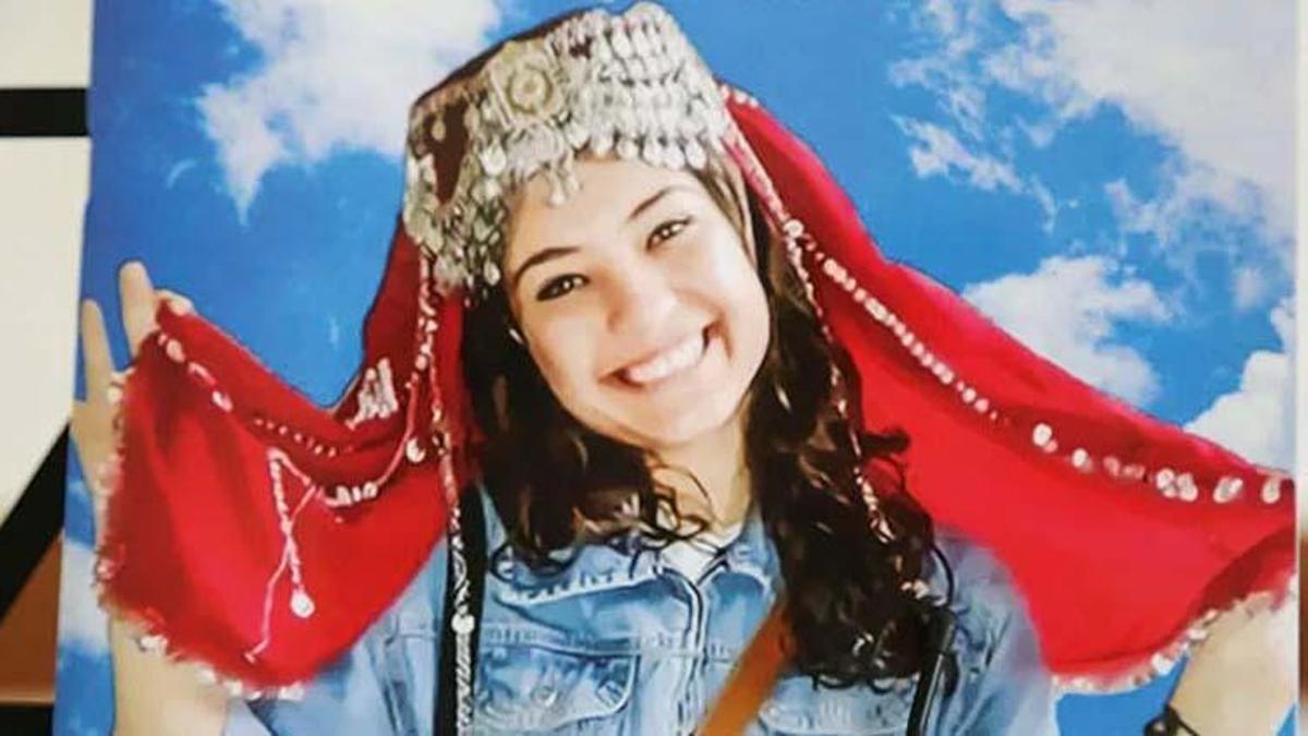 Aybüke Yalçın kimdir, ne öğretmeniydi? Şehit öğretmen Aybüke Yalçın neden öldü, kim öldürdü, nasıl ve ne zaman şehit oldu? Ölümünün 5. Yılı!