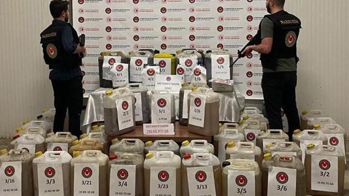 İstanbul'da 2 milyon captagon hap ele geçirildi! Ticaret Bakanı Muş duyurdu