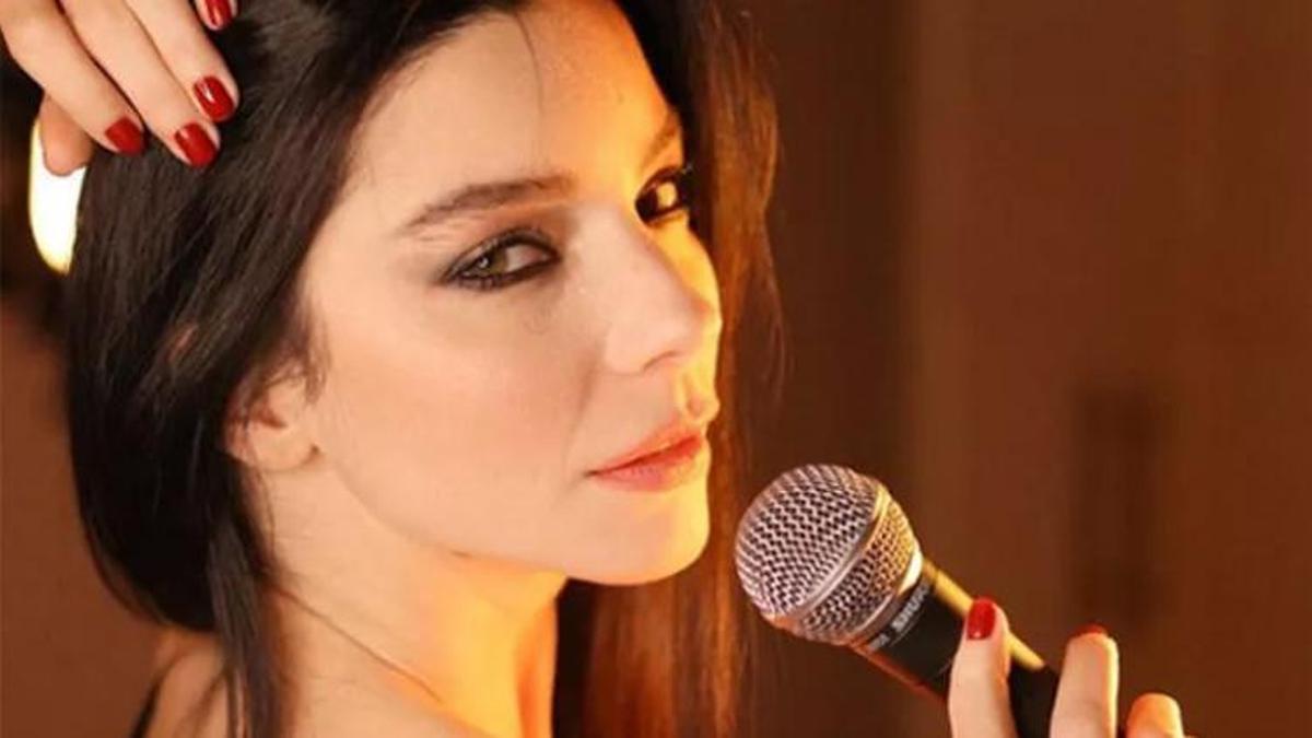Merve Boluğur şarkı çıkardı sosyal medya sallandı! "Çikita Muz' (Ajdar) geldi aklıma!"