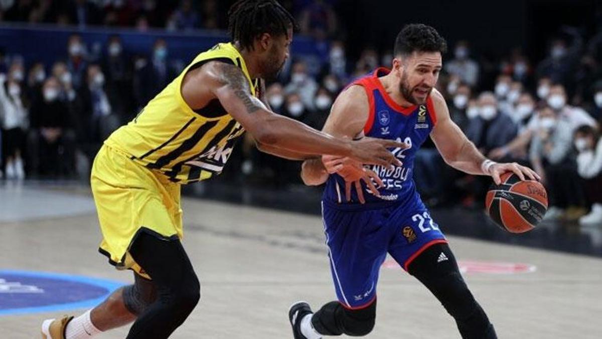 4 yıldız çift haneli rakamları yakaladı Fenerbahçe Beko Anadolu Efes'i darmadağın etti