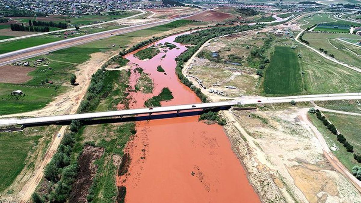 Kızılırmak, adı gibi akmaya başladı