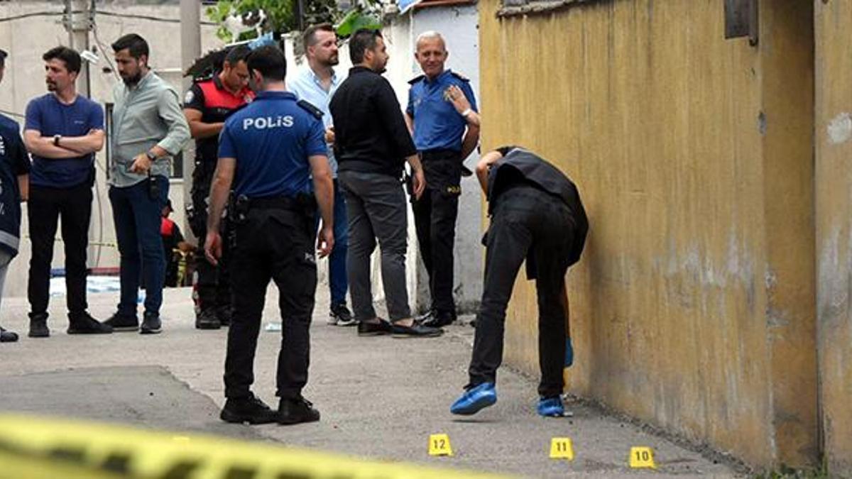 Köpek yüzünden aynı aileden 3 kişiyi sokak ortasında öldürdü