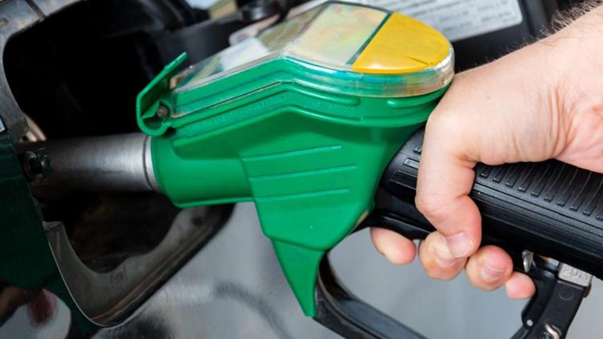 Akaryakıt fiyatlarıyla ilgili son dakika! Zam geldi! Benzin, motorin...