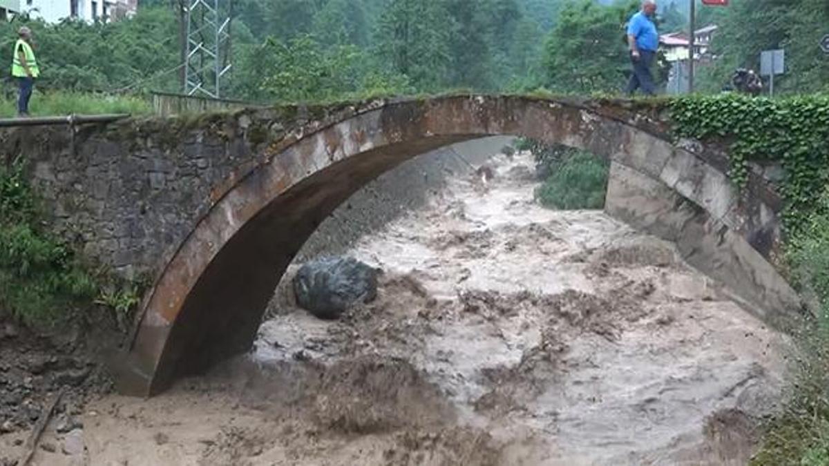 Rize Valiliği'nden sel uyarısı