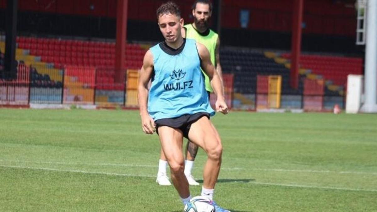 Emre Mor için devreye girdiler bir yandan da Larin'i düşündüler!