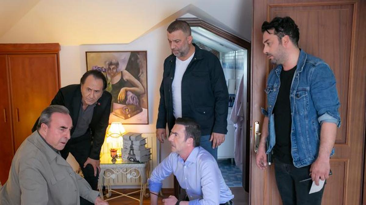Arka Sokaklar sezon finali ile zirvede!