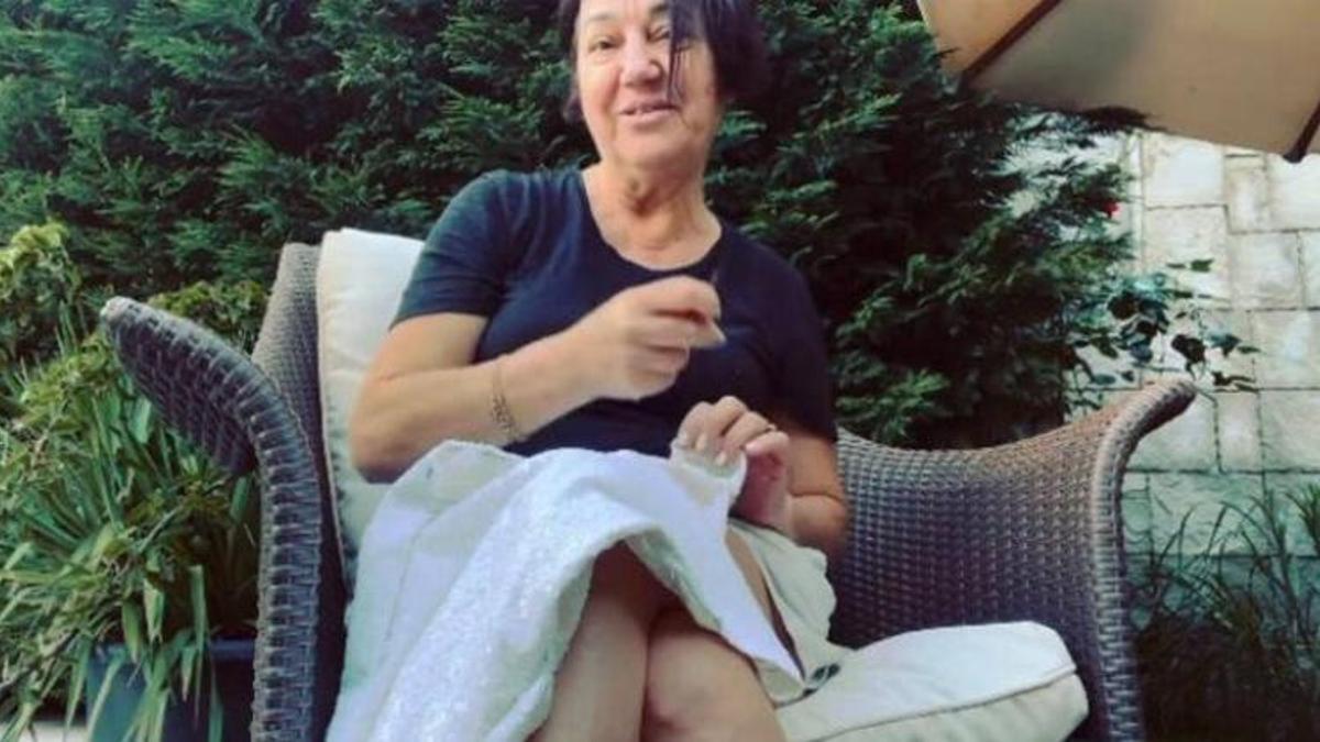 Nazan Öncel: Şarkı da yazarım, fistan da dikerim!
