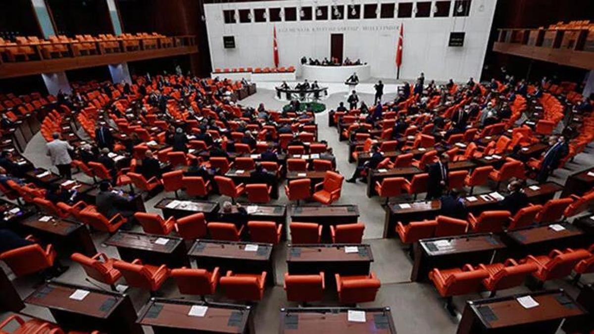 Emekli milletvekili aylıklarına ara zam! Yüzde 40.4...