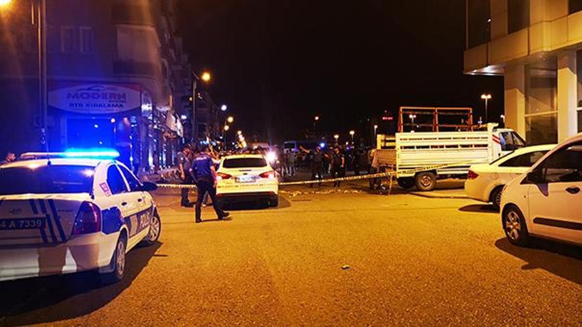 Yolda karşılaştığı husumetlileri tarafından tüfekle öldürüldü