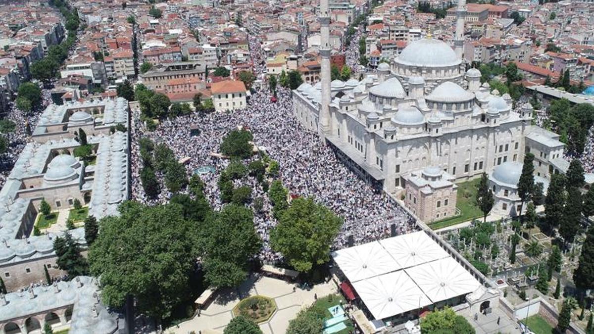 Mahmut Ustaosmanoğlu son yolculuğuna uğurlandı