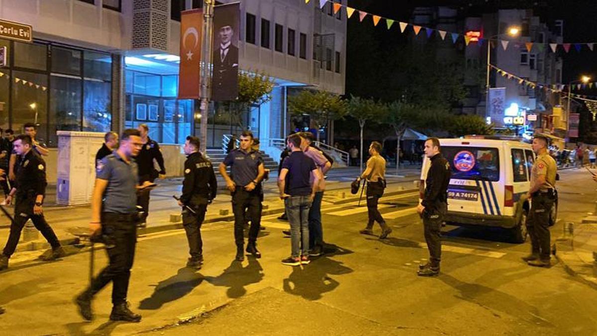 Çorlu’da iki grup arasında silahlı kavga: 2’si polis 10 yaralı