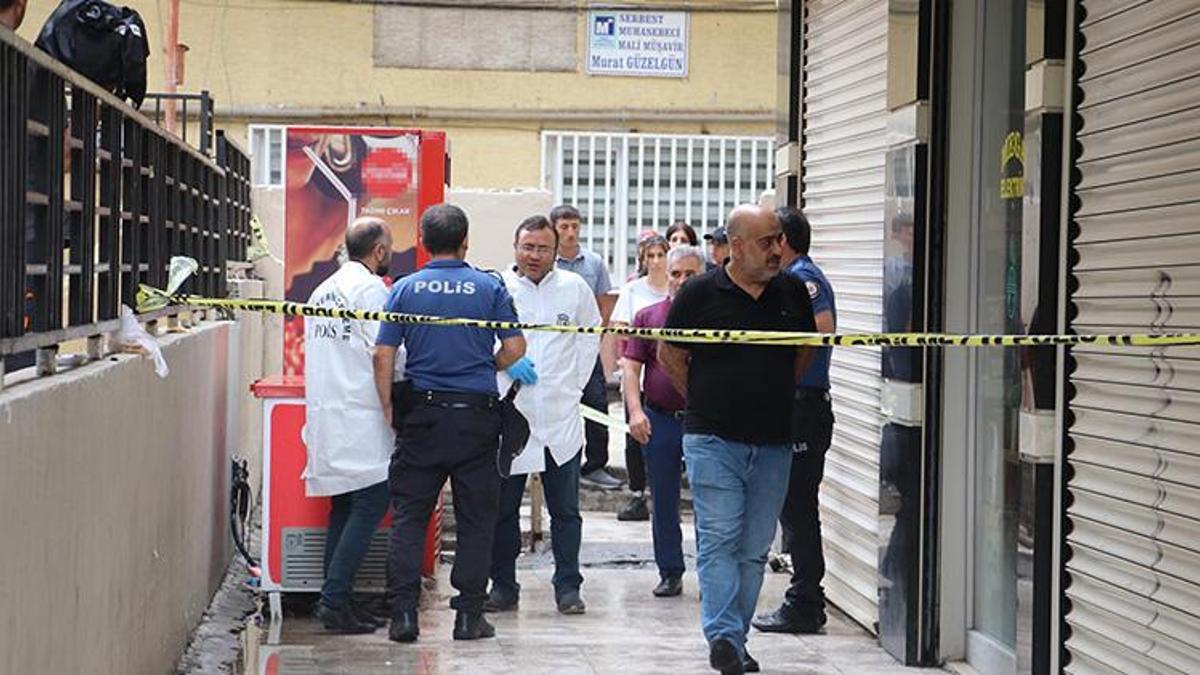 Feci olay! Dolabın fişini takarken akıma kapılıp öldü